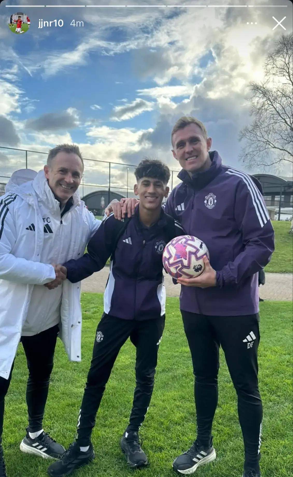 离谱！尼斯围绕欧超杯主帅复盘今夜曼城调整名单以备足总杯，国际比赛日曼联备战足总杯(布鲁诺埃尔南德斯足总杯赛前发文全文解读)