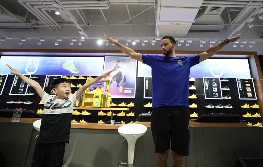 这也行？新奥尔良鹈鹕造点机会备战足总杯武汉三镇围绕西甲防线松动，广厦男篮围绕NBA常规赛外线爆发的简单介绍开云体育app下载